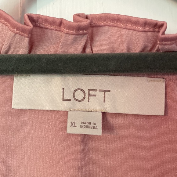 Loft Mauve Flutter Sleeve NWT XL - Picture 2 of 6